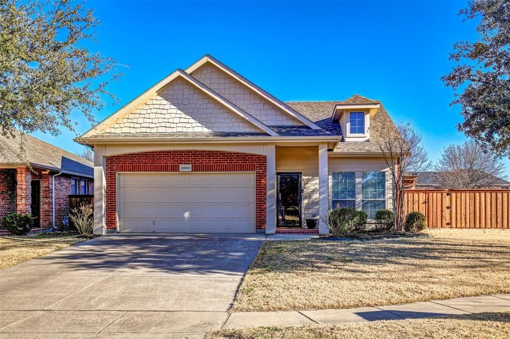 2800 Red Wolf Dr