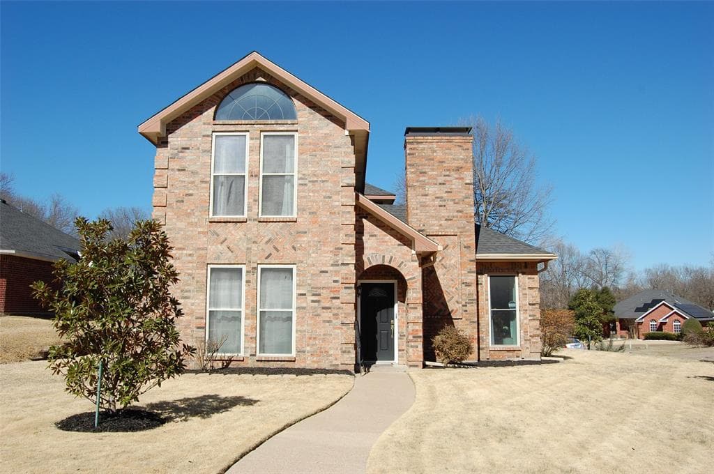 1113 Crestwood Ct