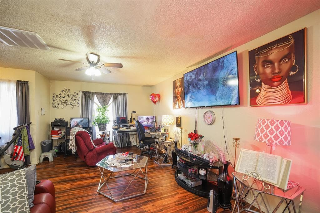 Gallery image 2