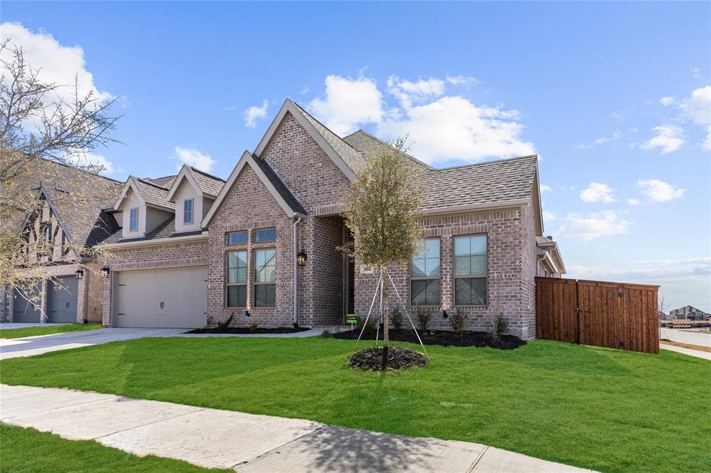 2802 Garrison Dr