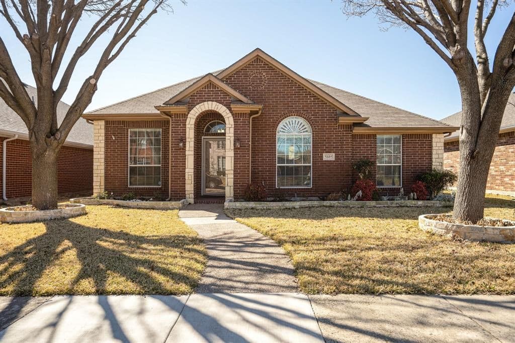 5605 Longhorn Dr