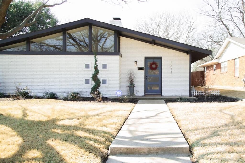 2813 Westfield Ave