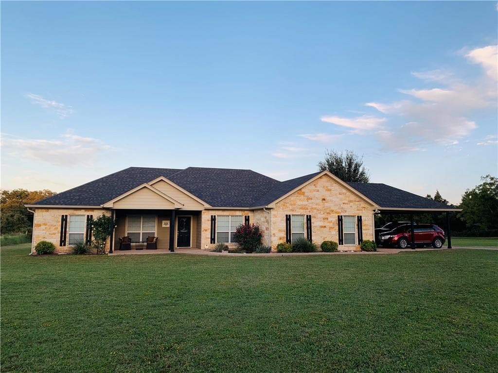 569 Woodland Dr
