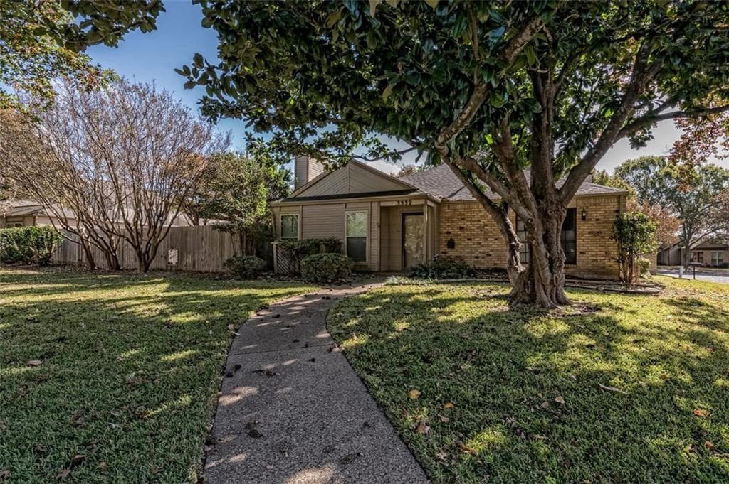 3332 Chimney Place Dr