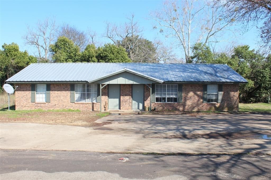 1004 Greenwood St