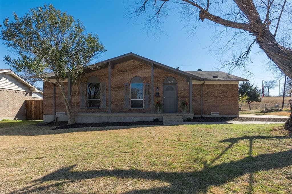 2224 Bayberry Dr