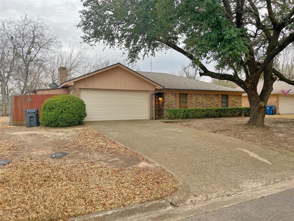 505 Wesley Dr