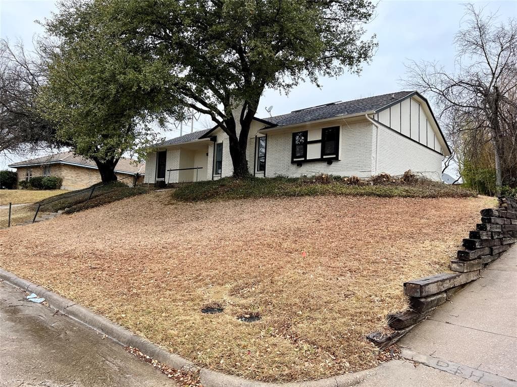 2010 N Arbor Rose Dr