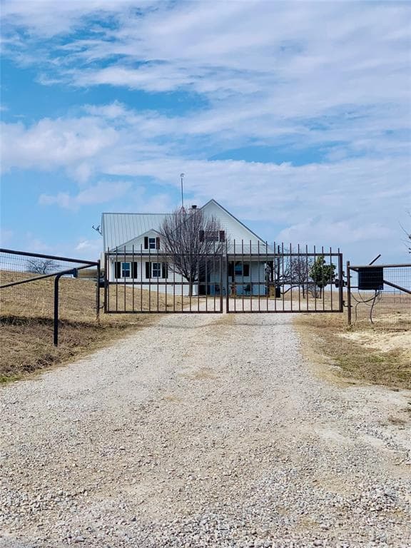 738 County Road 2425