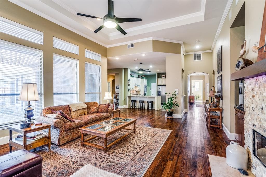 603 Courtney Ln