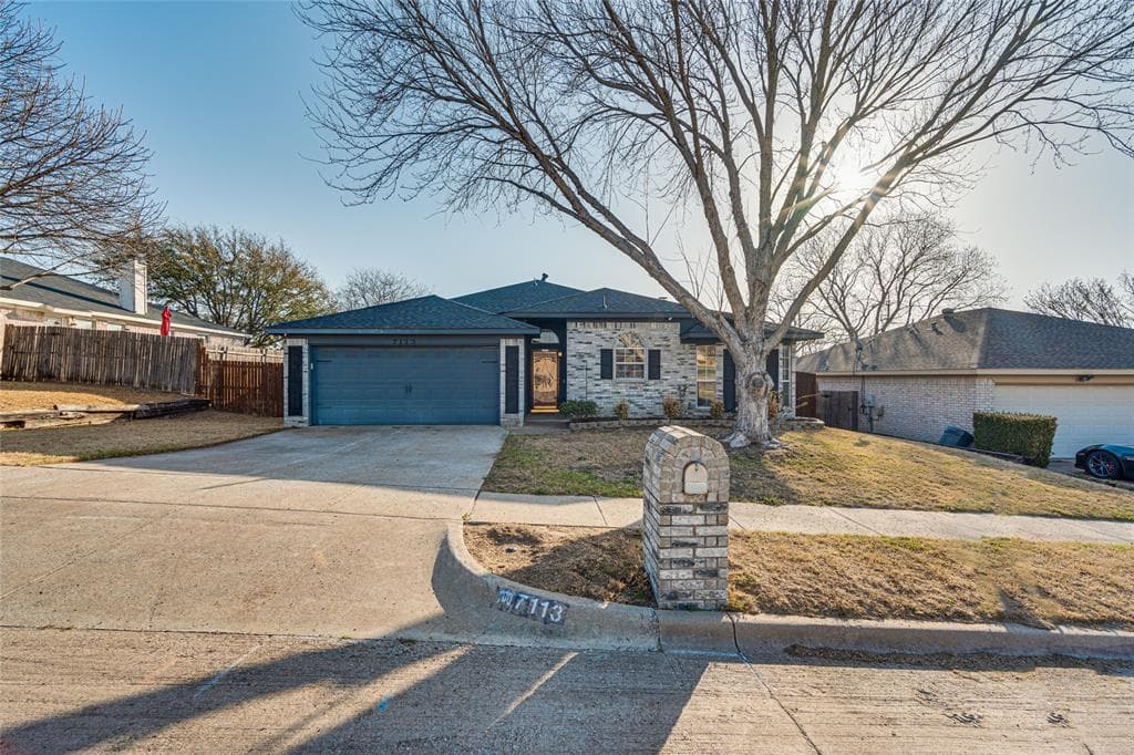 7113 Stonegate Dr