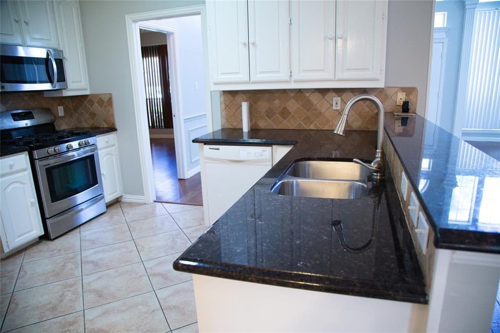 3109 Delaford Dr