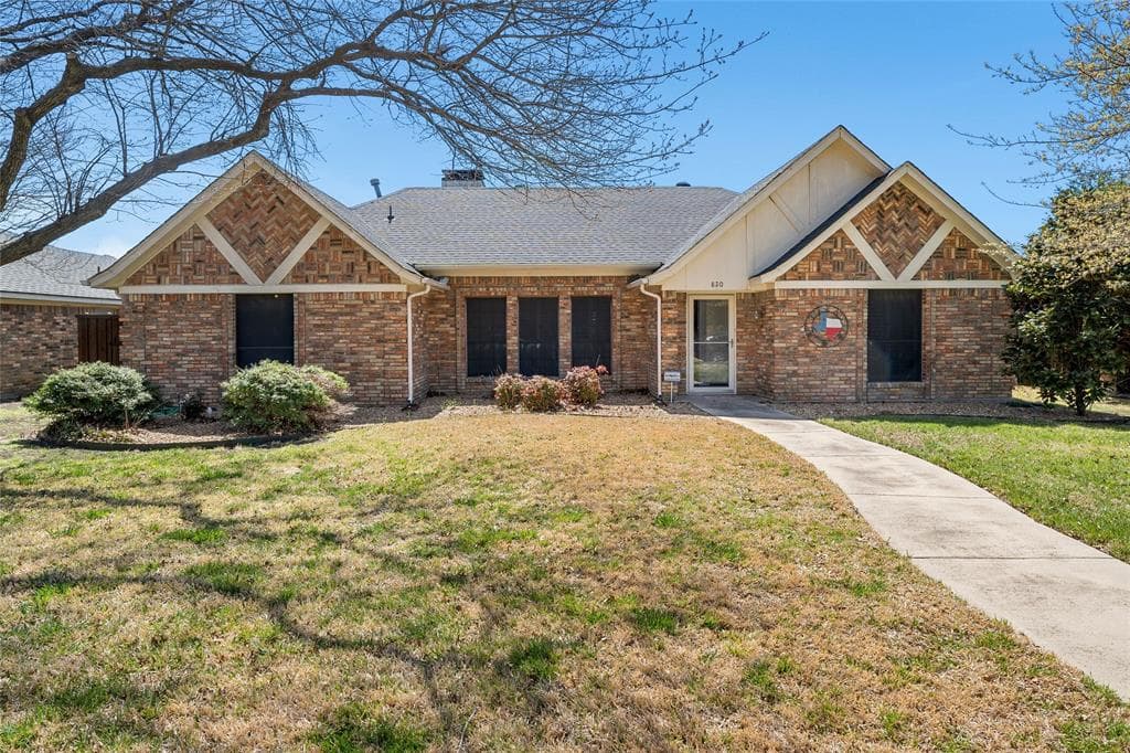 820 Spring Brook Dr