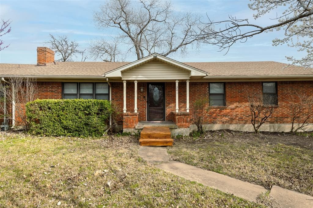 201 Sunnybrook Ln
