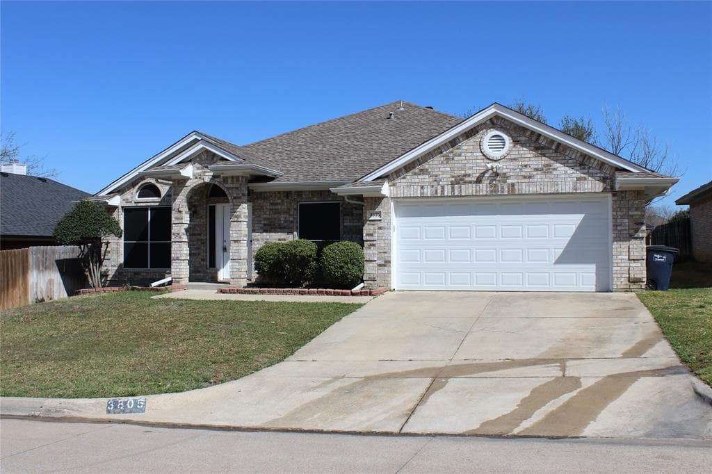 3805 Tulip Tree Dr