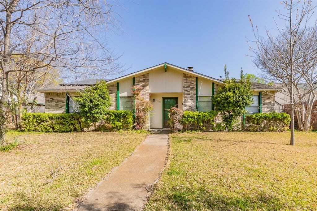 7323 Emory Oak Ln