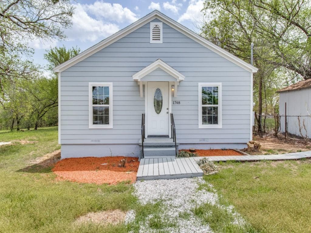 1748 County Road 208