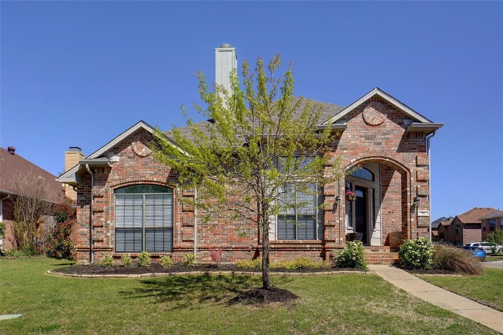 901 Fenimore Dr
