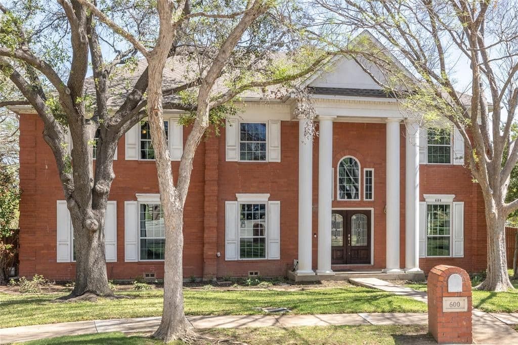 600 Soapberry Cir