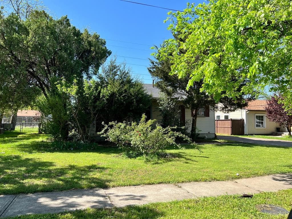 3828 Cortez Dr