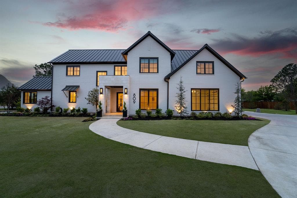 809 Shelton Dr
