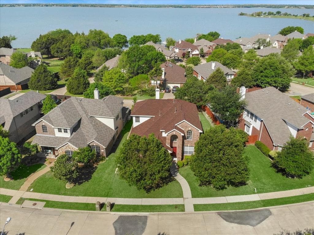 1270 Crestcove Dr