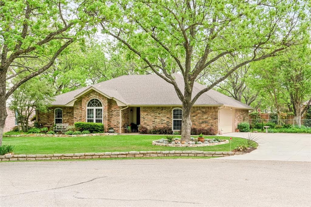 8905 Halfway Hill Ct