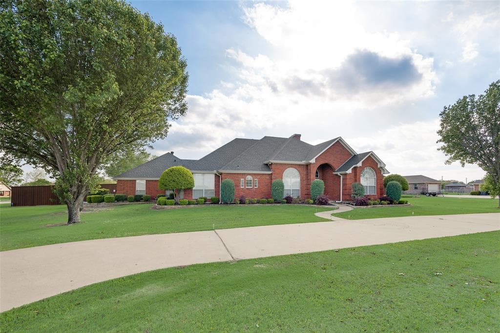 14505 Greenbrier Blvd