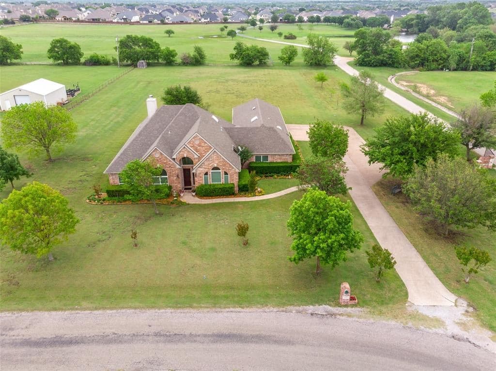 1604 Betts Ln