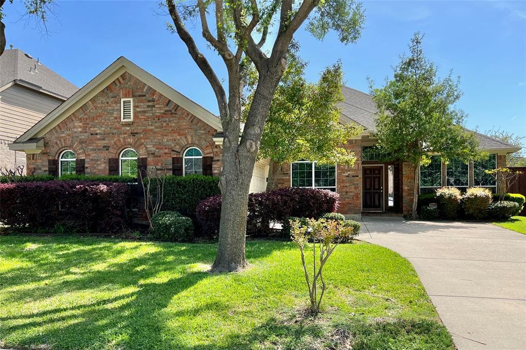 7506 Spicewood Dr