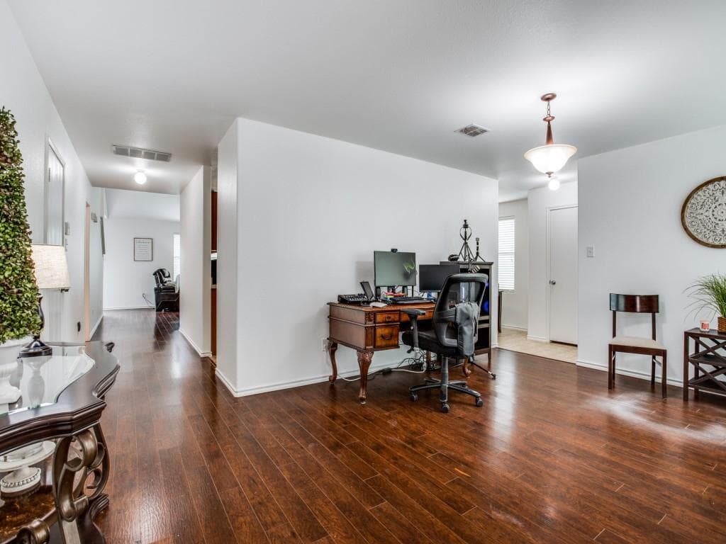 Gallery image 4
