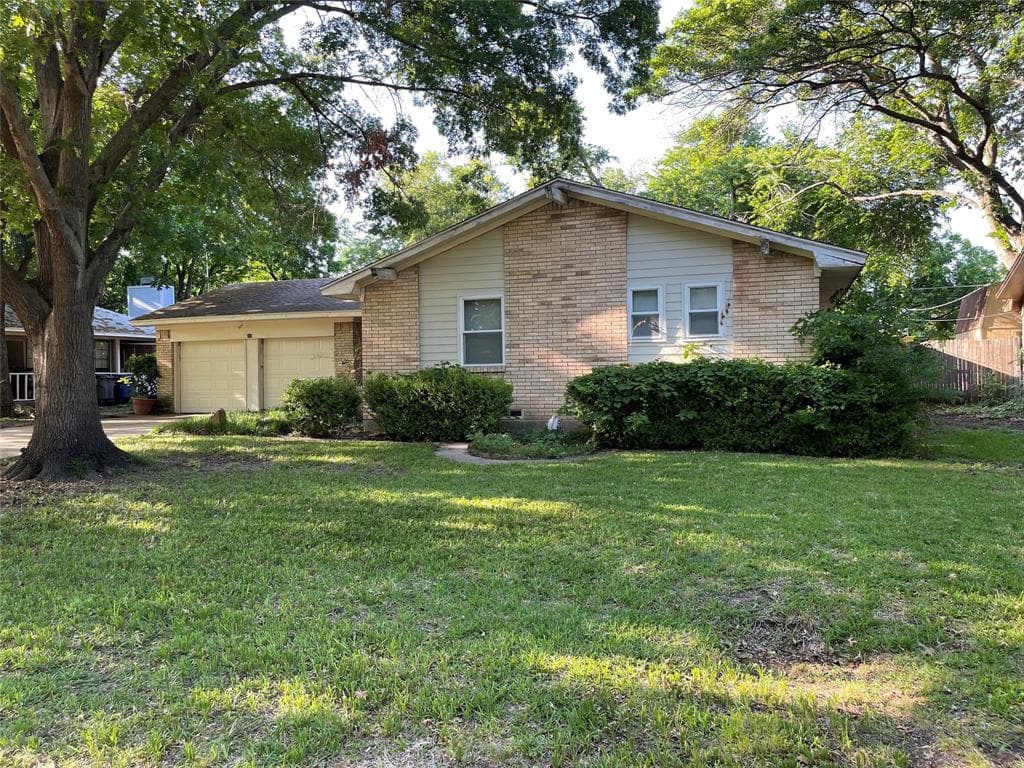 211 Watson Dr