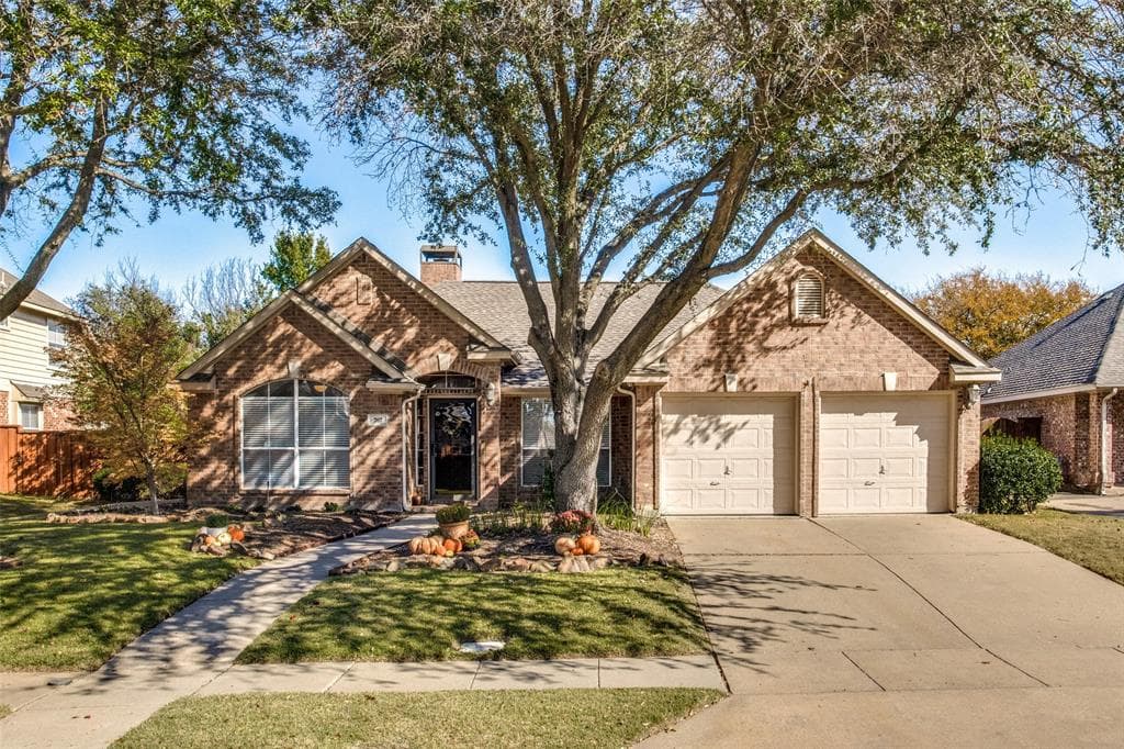 707 Autumn Ridge Dr