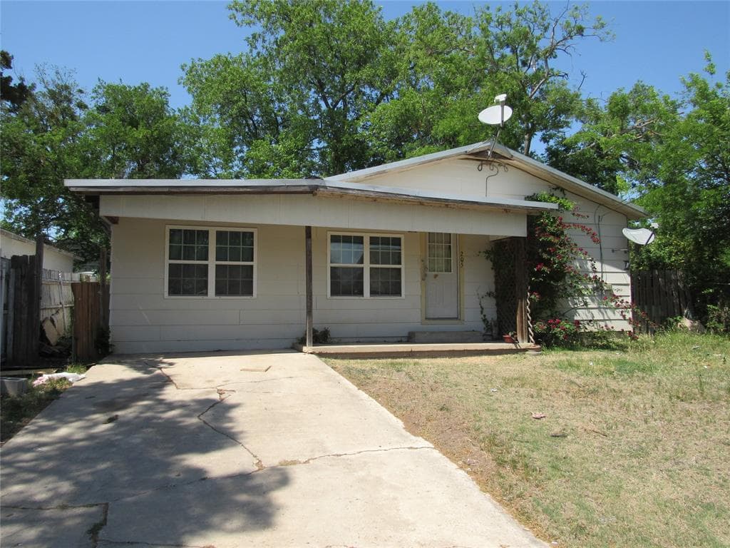 205 W College Ave
