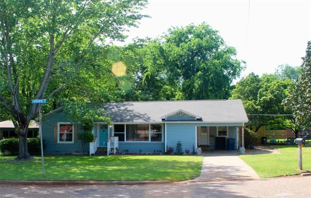 102 Park Ln