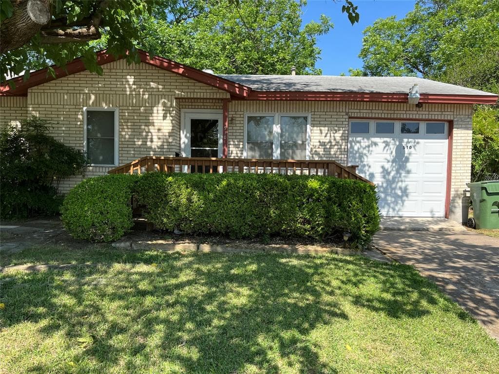 510 Elizabeth Ln