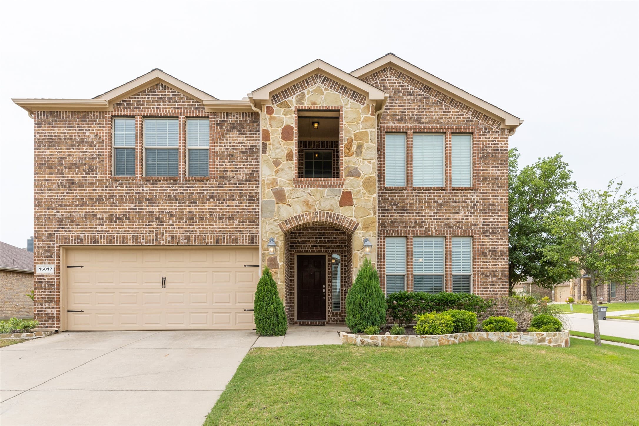 15017 Waters Dr