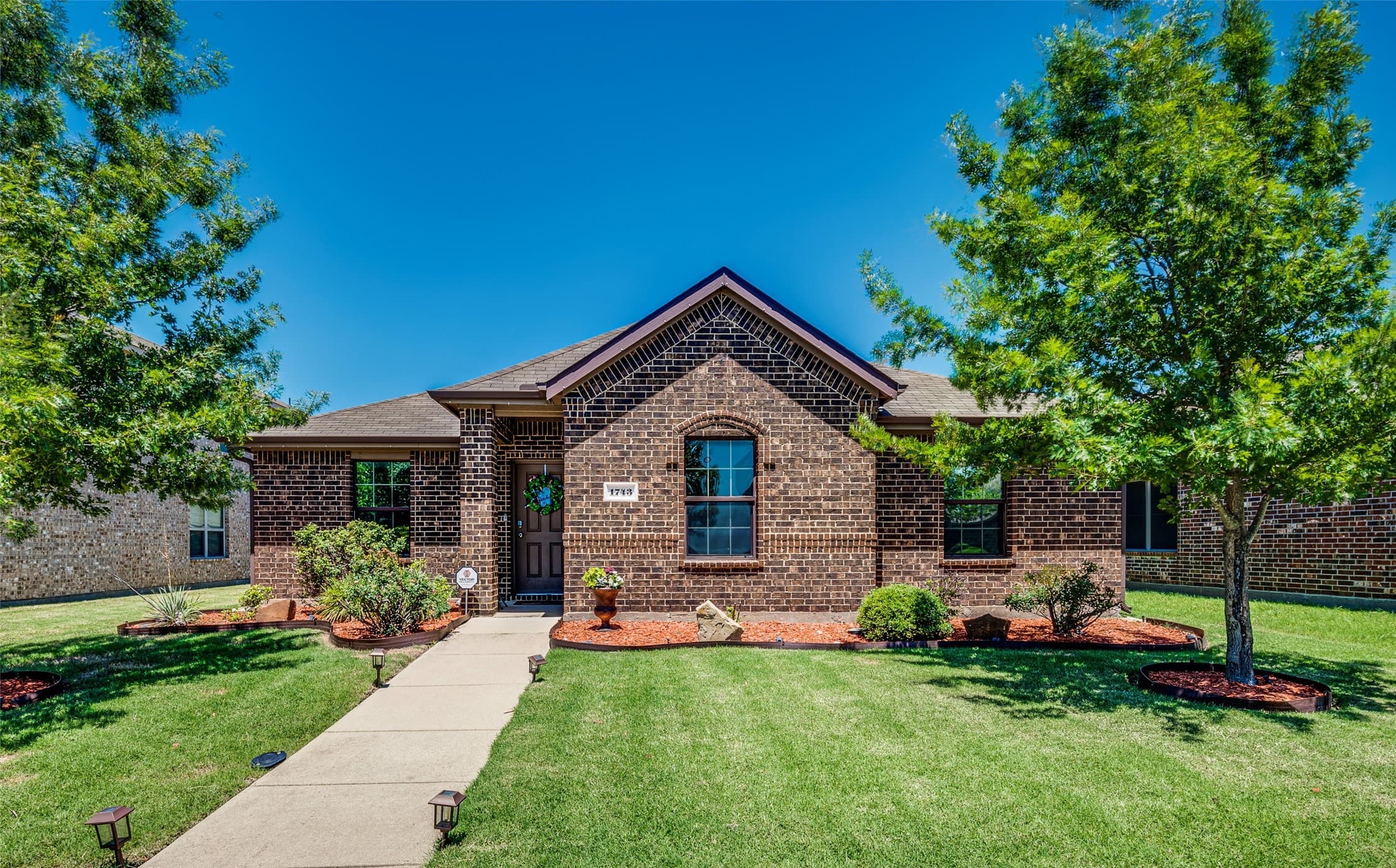 1743 Overlook Dr