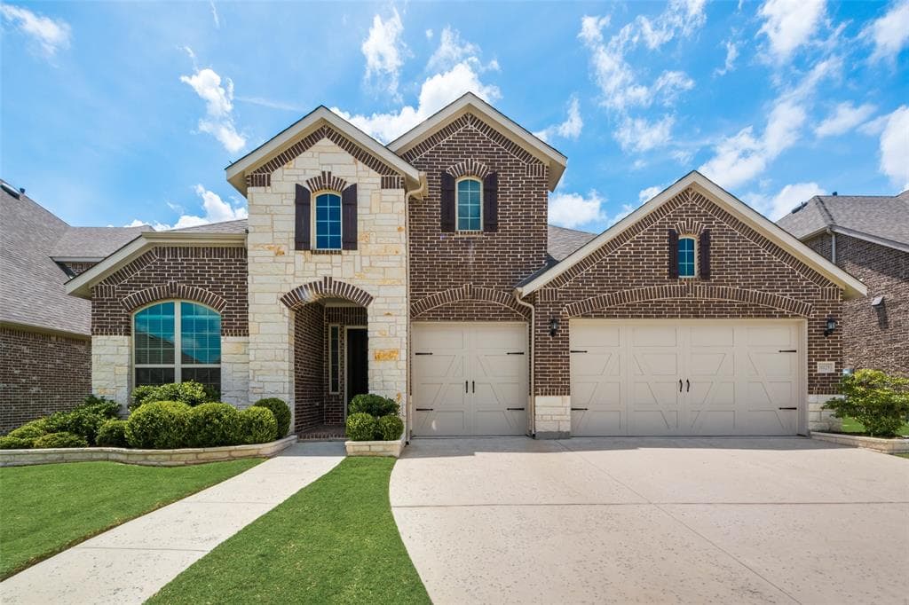 11125 Villa Canales Ln