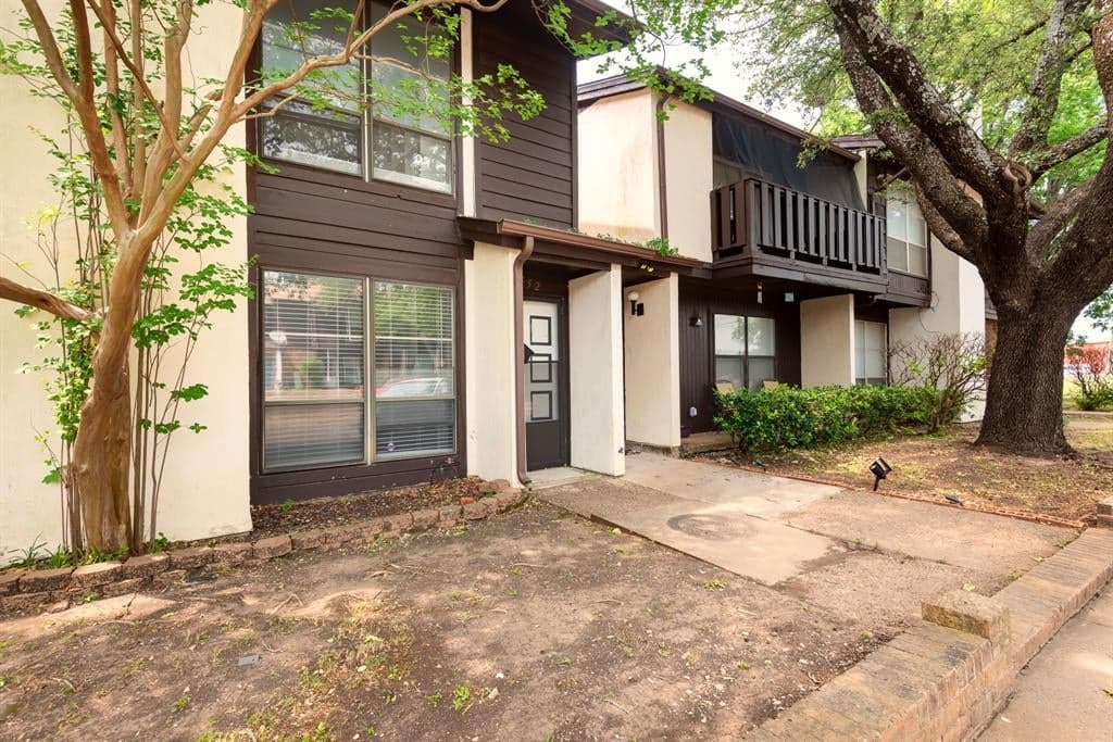 252 Rolling Hills Pl
