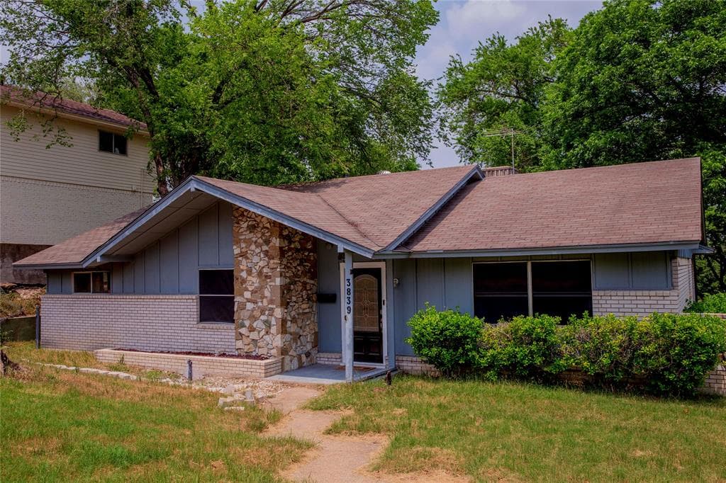 3839 Rugged Cir