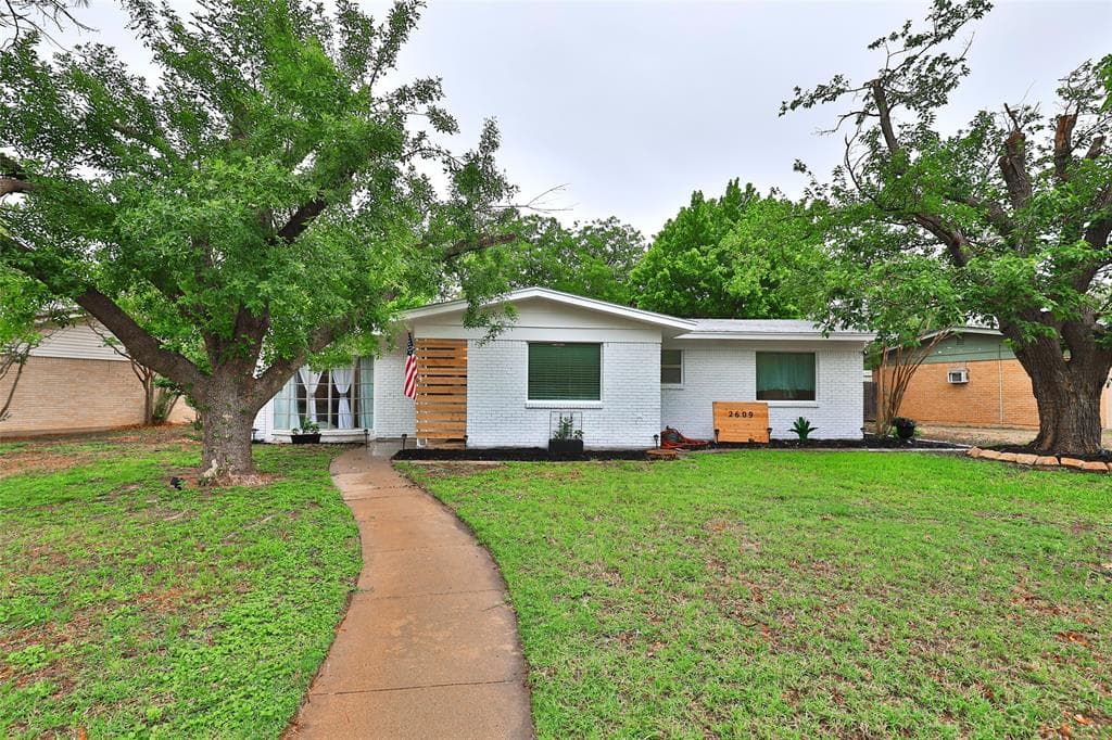 2609 Rountree Dr