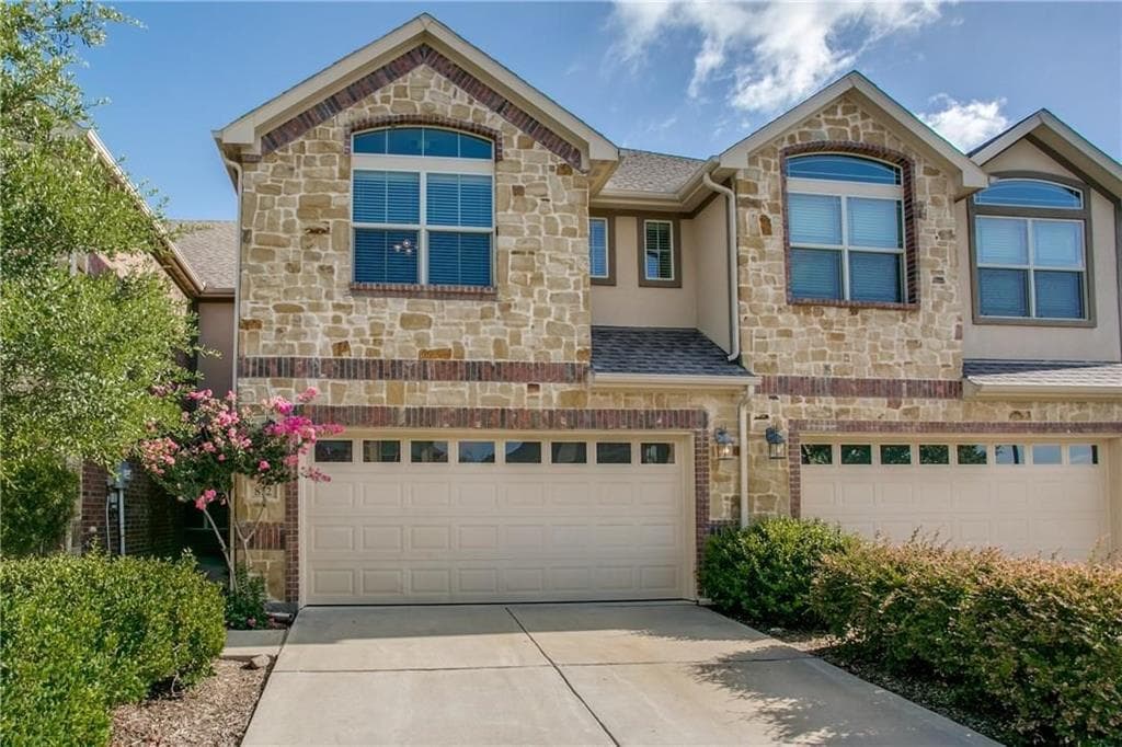Main property image