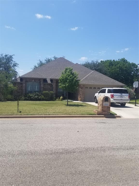 114 Rainbow Dr