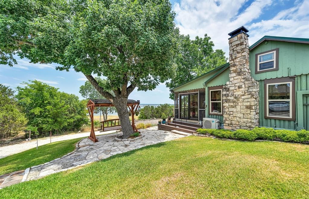 211 County Road 1280