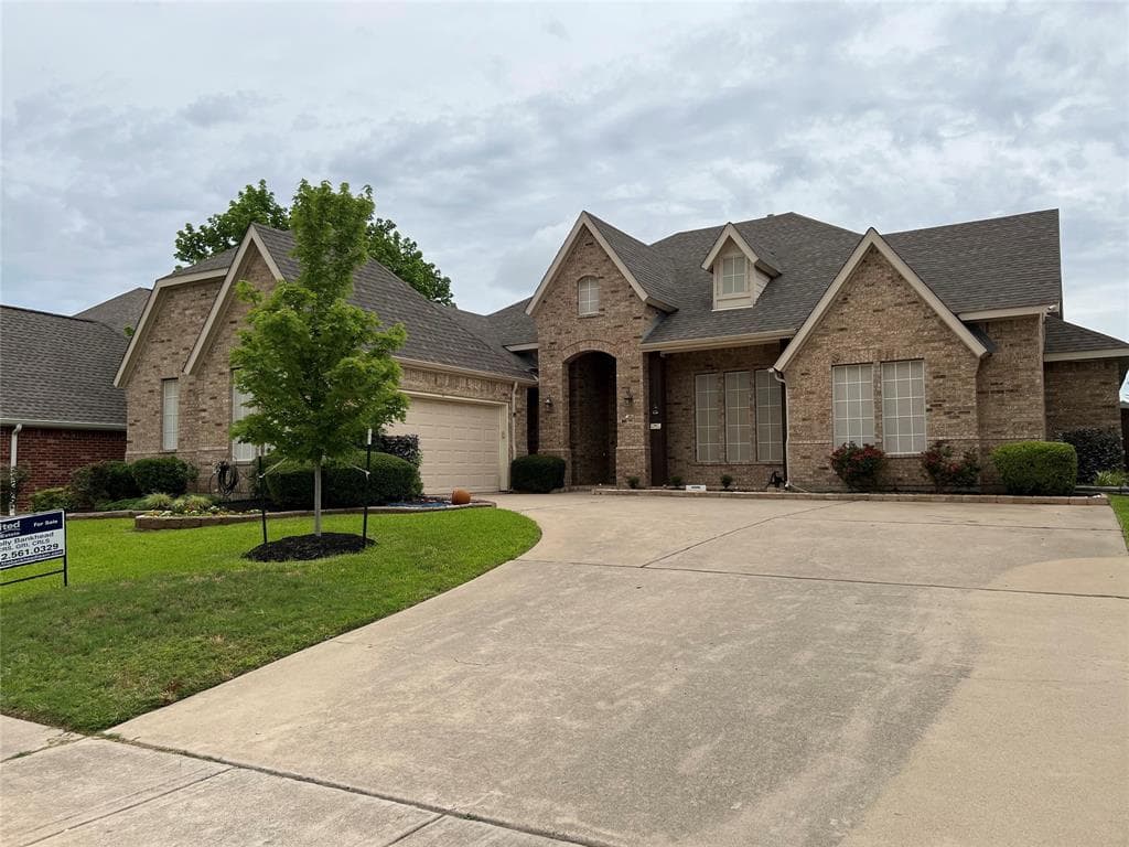 1308 Bramble Ln