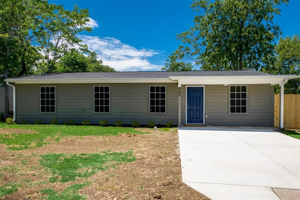 900 Skylark Dr