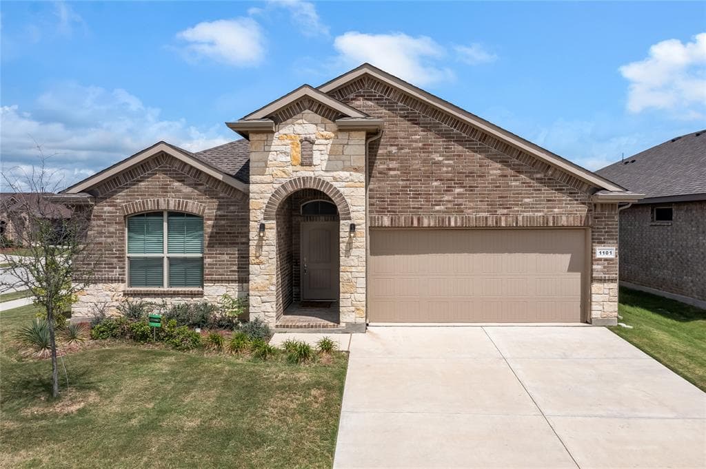 1101 Twin Brooks Ln