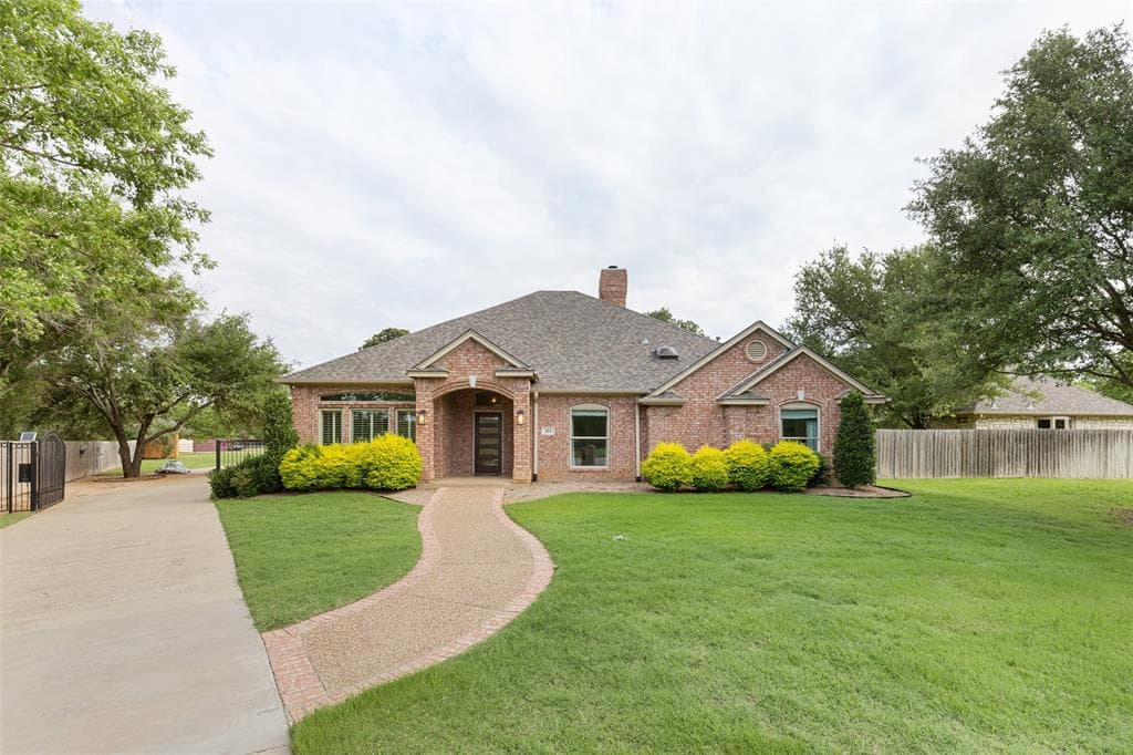 314 Crossing Ct