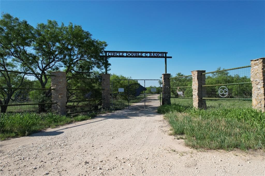 688 County Road 460